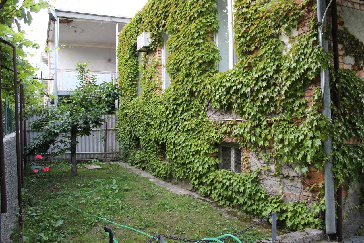 La Deka Guesthouse 라고데키 외부 사진